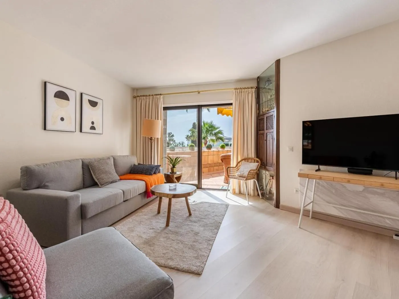 Atalaya Charming 1 Bedroom Apartment 에스테포나